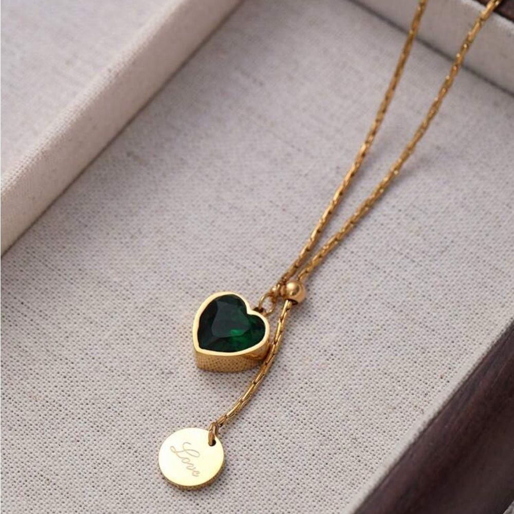 Green Heart Necklace Q996